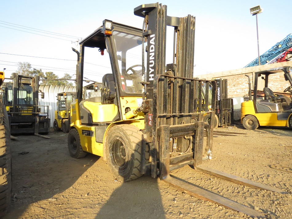 Hyundai 30dt 7