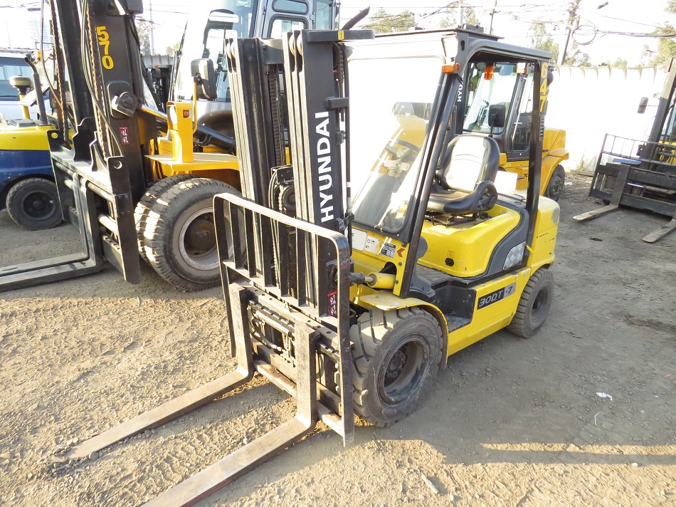 Hyundai 30dt 7